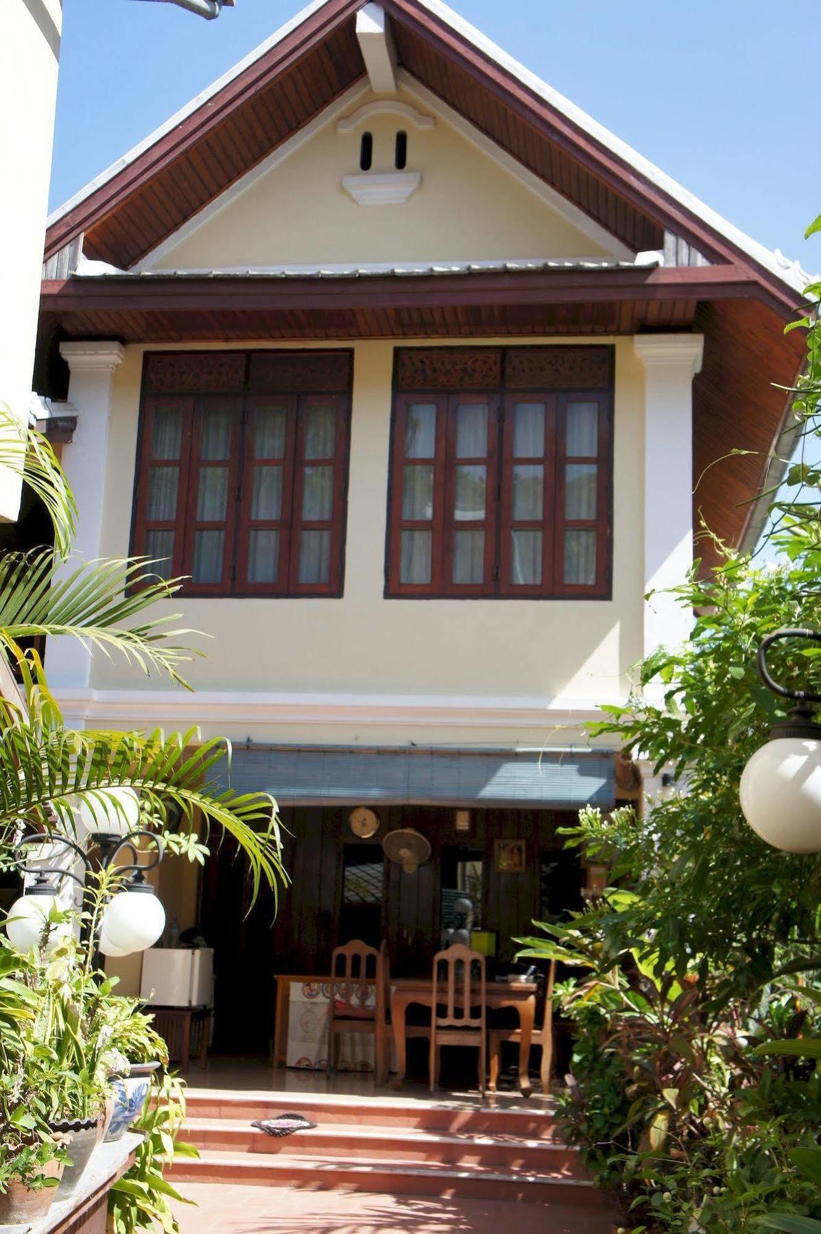 Phounsab Guesthouse Luang Prabang Exterior photo